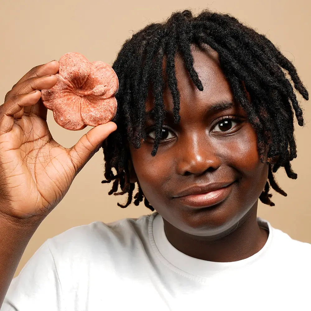 shampoing solide à l'hibiscus
